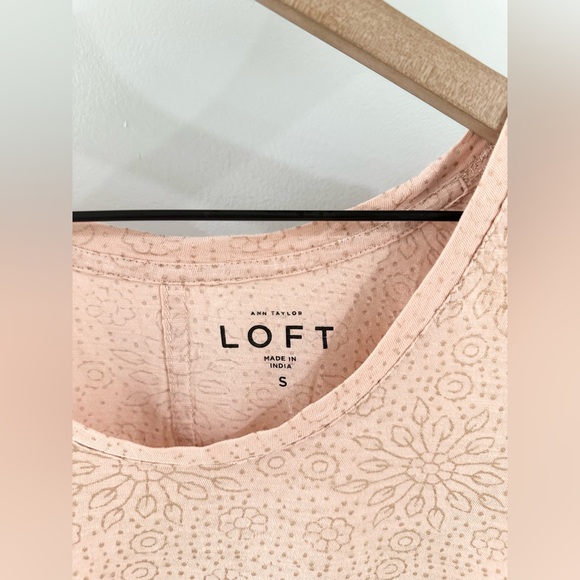 LOFT Short Sleeve Floral Tee Pink Size Small - Picture 3 of 5